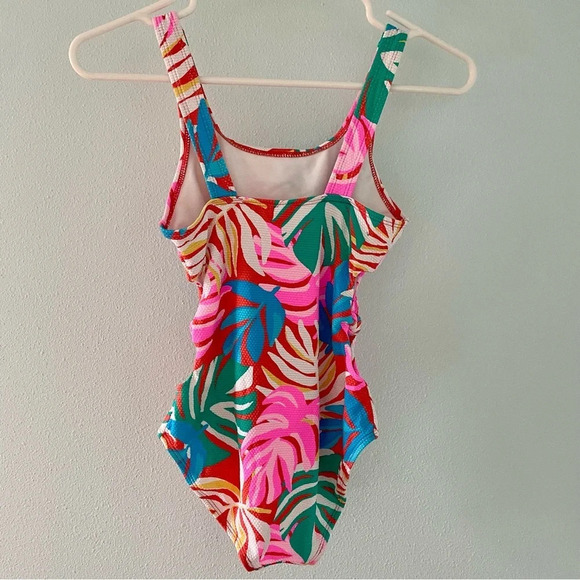 Cat & Jack Girls' 'Leaf It Alone' Leaf Print One Piece Swimsuit size large 10/12 - Picture 2 of 9